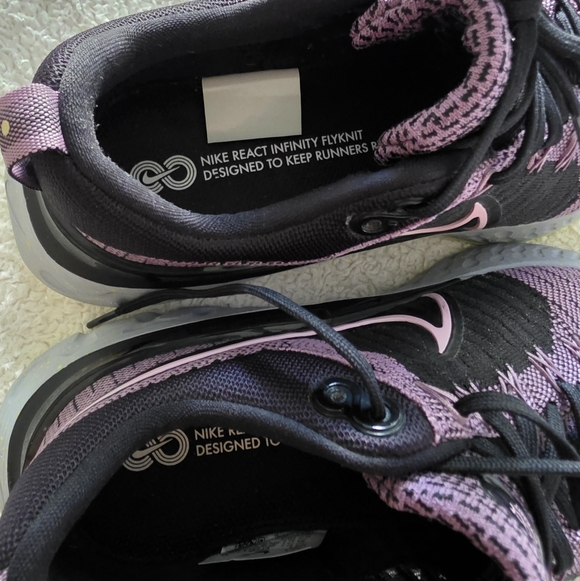 Nike React Infinity Run Flyknit 2, Women\'s Size 10.5, GUC - \'Violet Dust\'
